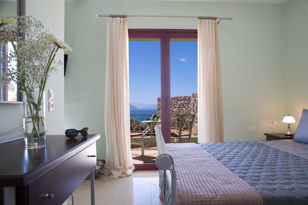 Photo of Bedroom in Evgiros