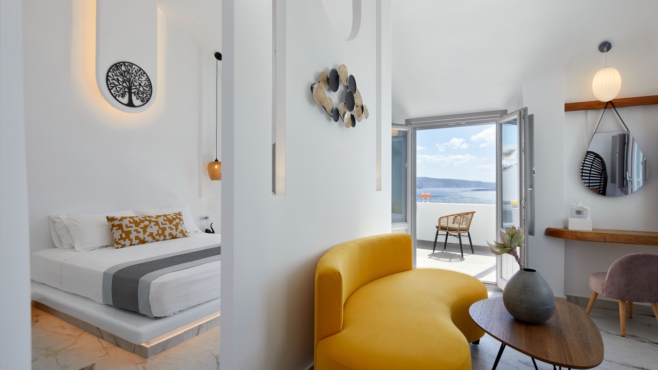 Photo of Bedroom in Oia