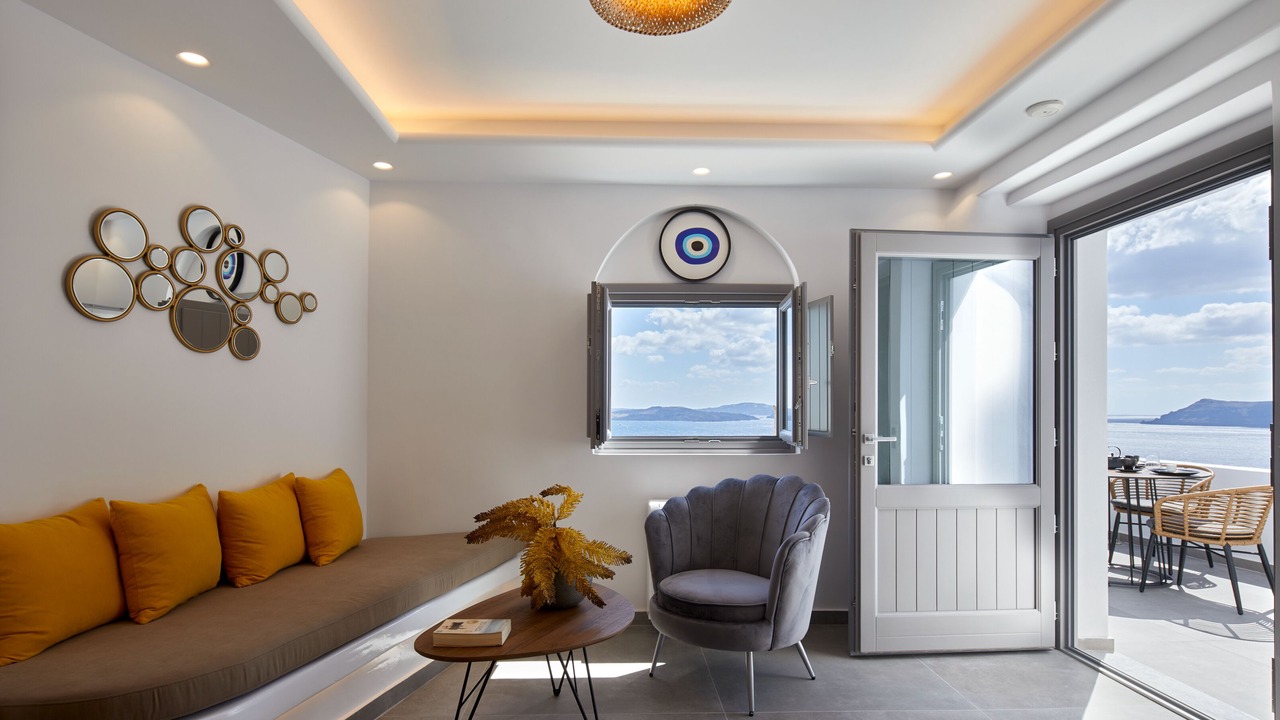 Photo of Bedroom in Oia