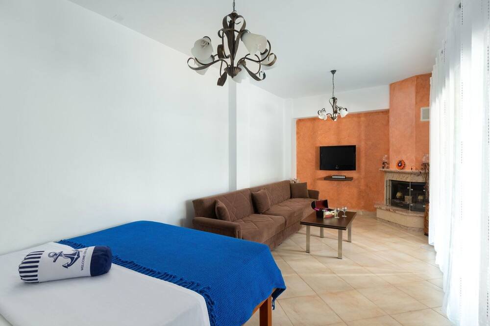 Photo of Bedroom in Lardos