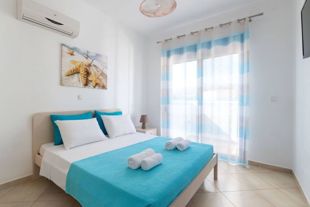 Photo of Bedroom in Lardos