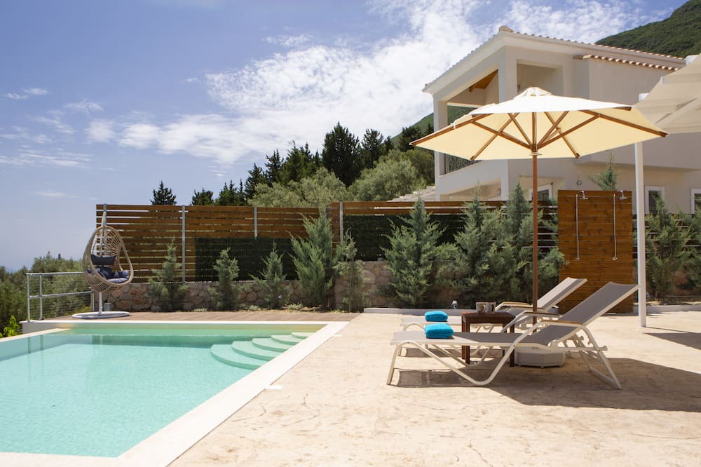 Photo of Outdoor in Evgiros