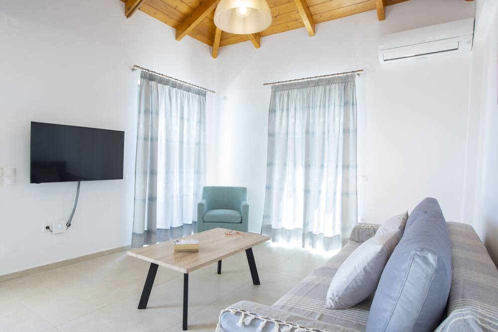 Photo of Livingroom in Evgiros