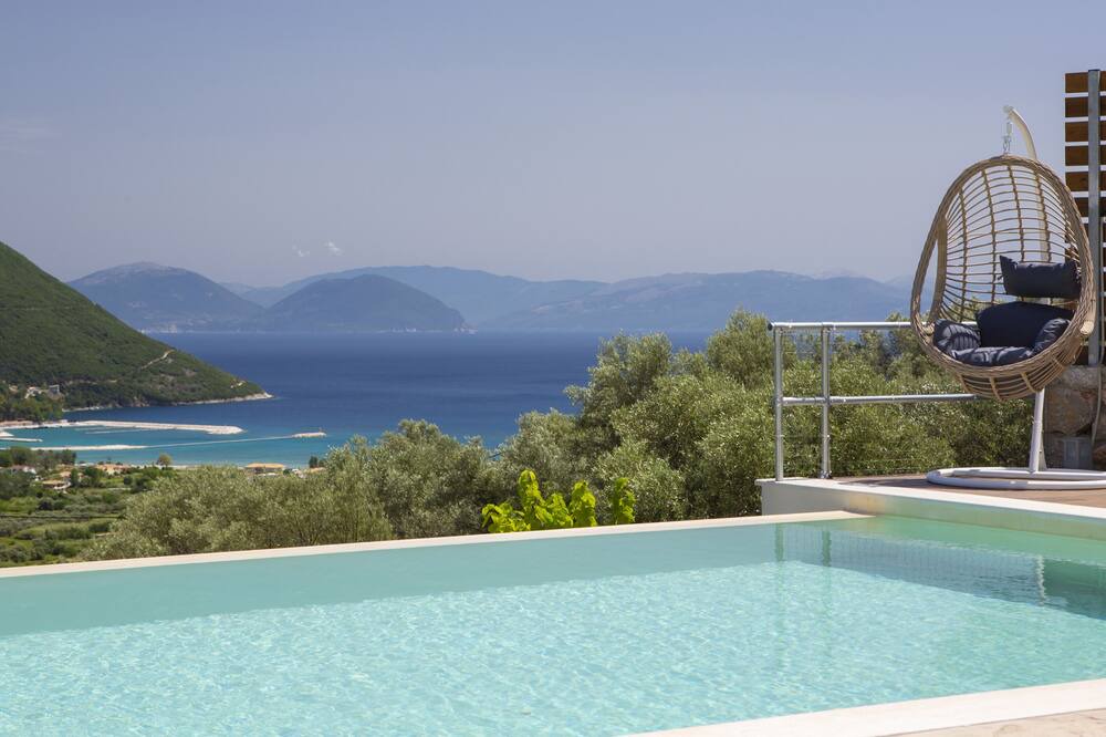 Photo of Outdoor in Evgiros