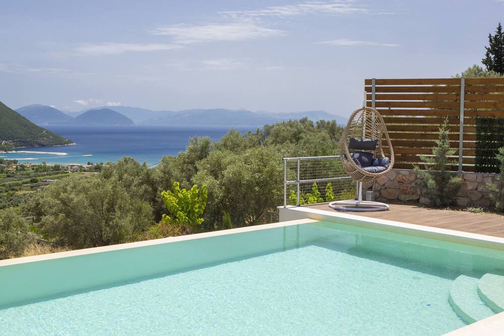 Photo of Outdoor in Evgiros