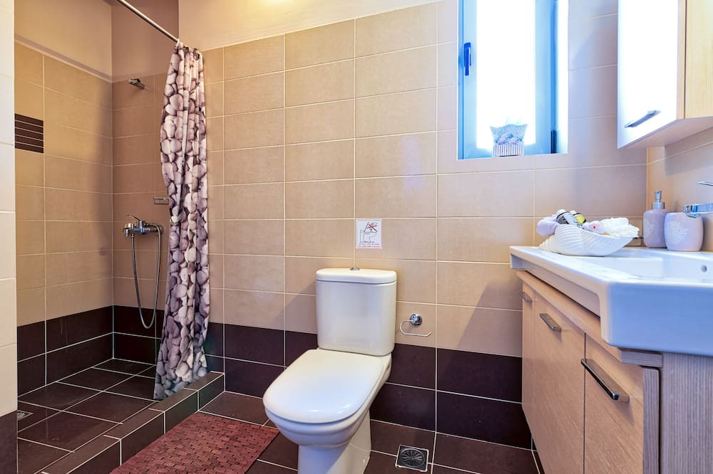 Photo of Bathroom in Kontos