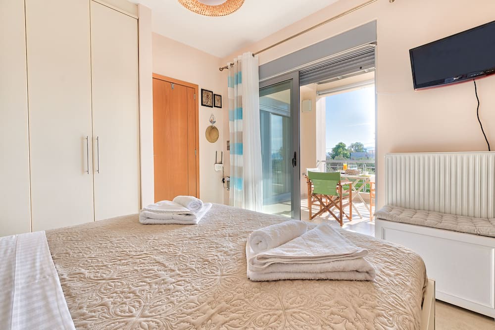 Photo of Bedroom in Kontos