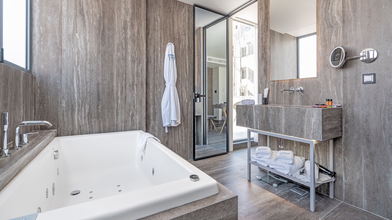 Photo of Bathroom in Monastiraki