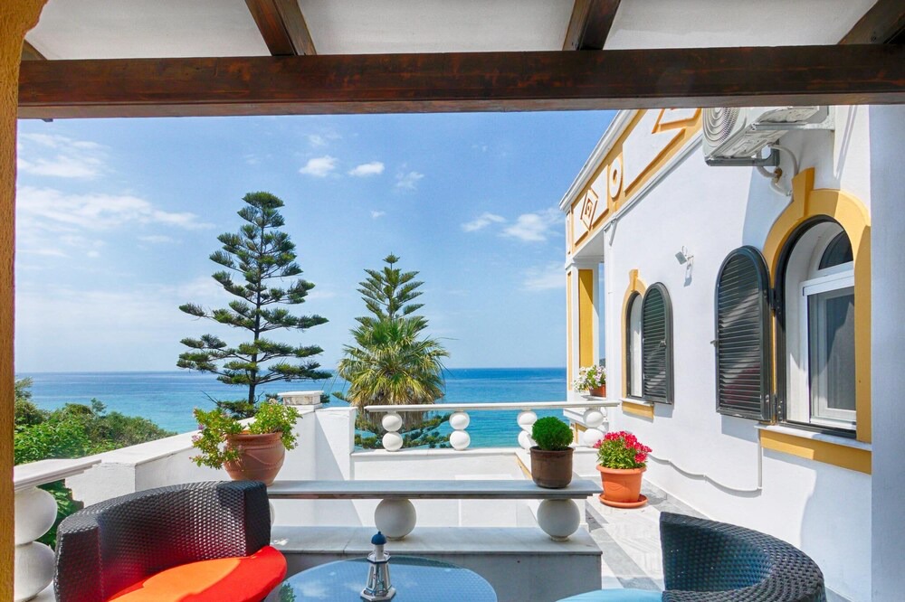 Photo of Patio Balcony in Agios Georgios Pagon