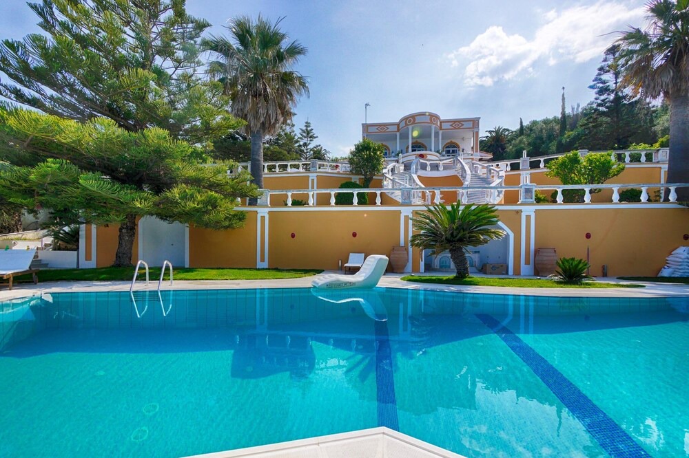 Photo of Outdoor in Agios Georgios Pagon
