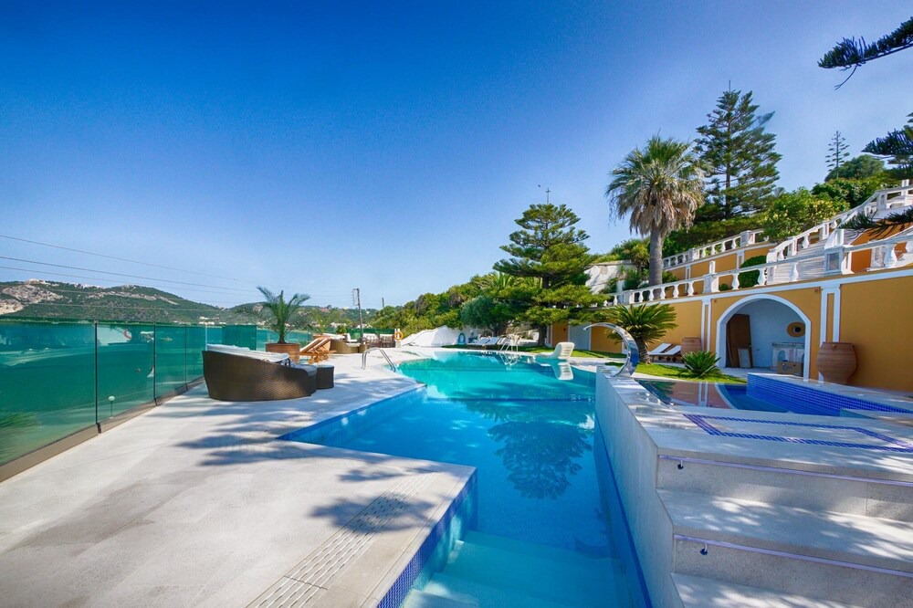 Photo of Outdoor in Agios Georgios Pagon