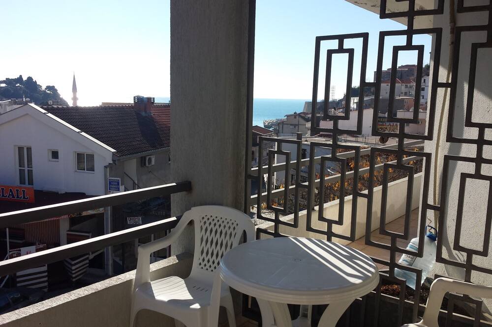 Photo of Patio Balcony in Rana