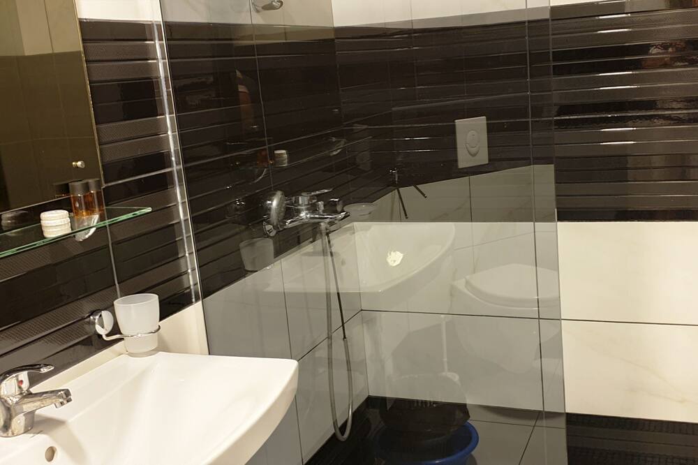 Photo of Bathroom in Rana