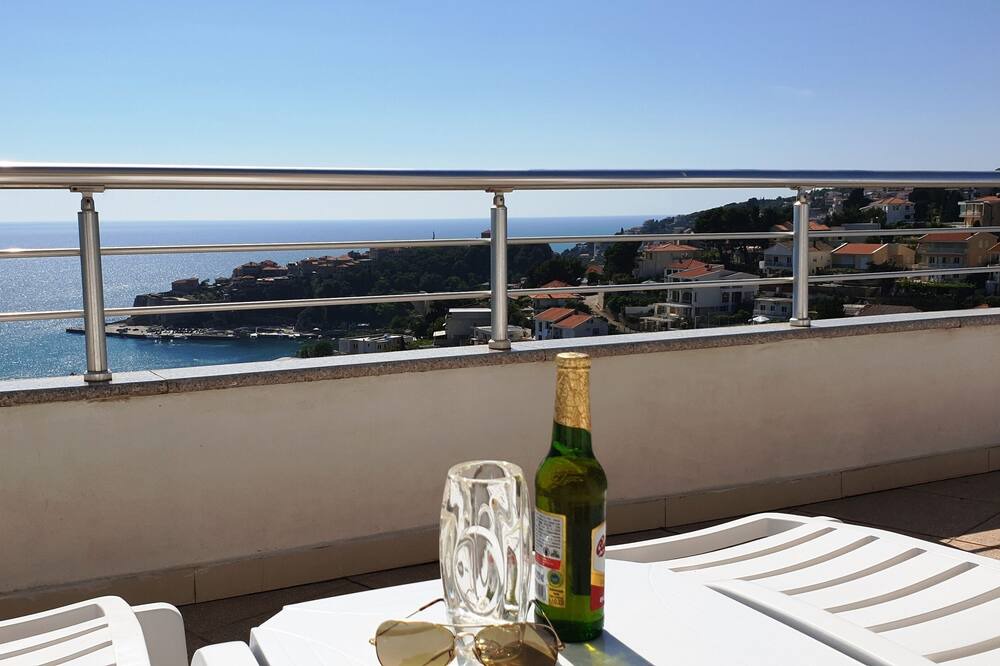Photo of Patio Balcony in Rana