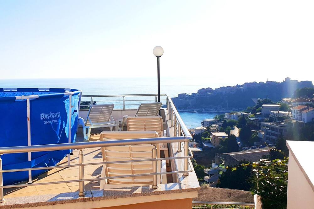 Photo of Patio Balcony in Rana
