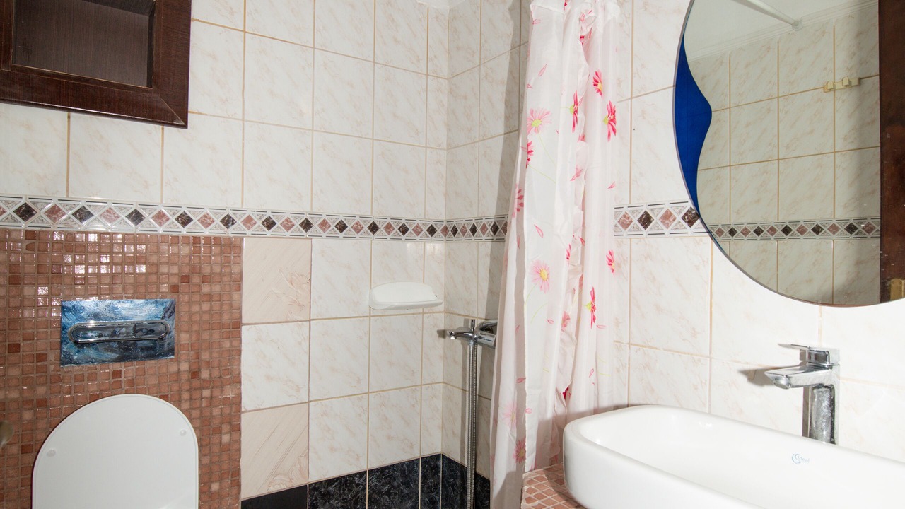 Photo of Bathroom in Kamari