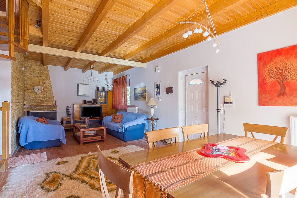 Photo of Livingroom in Markopoulo Mesogaias