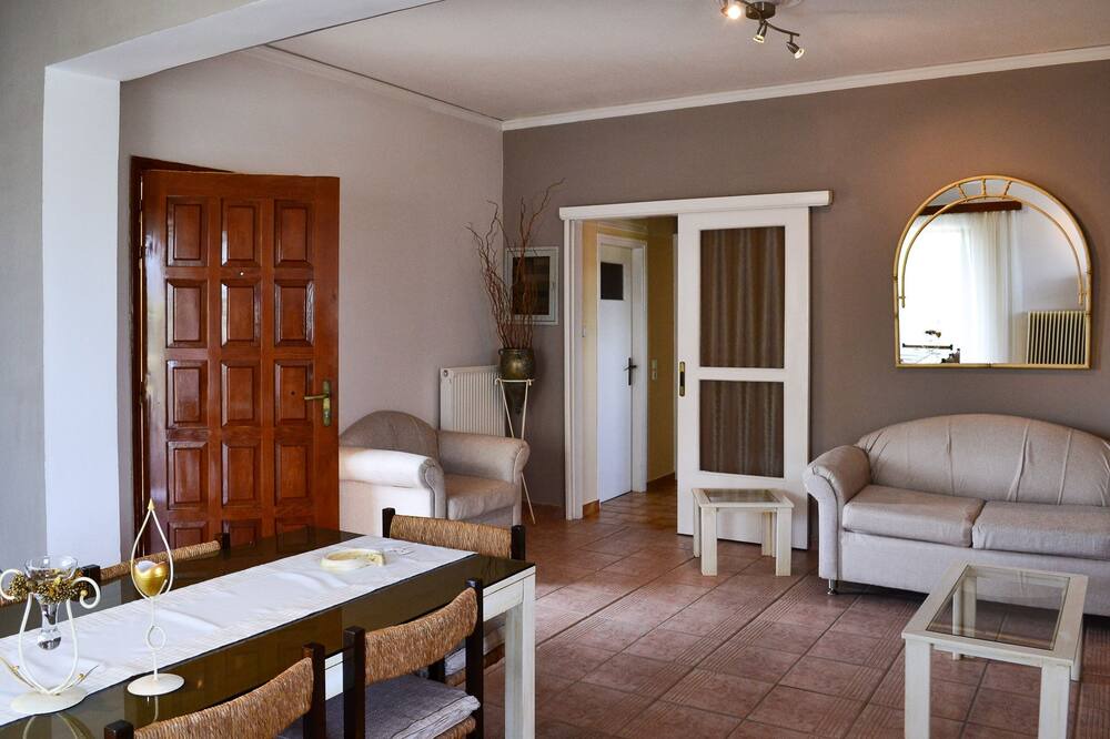 Photo of Livingroom in Marathon