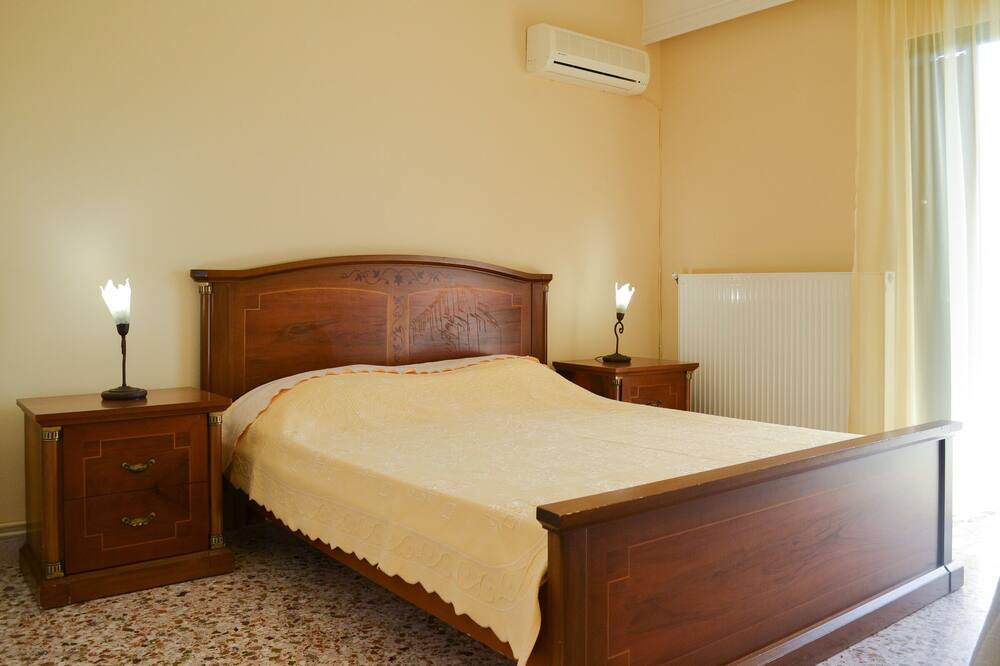 Photo of Bedroom in Marathon