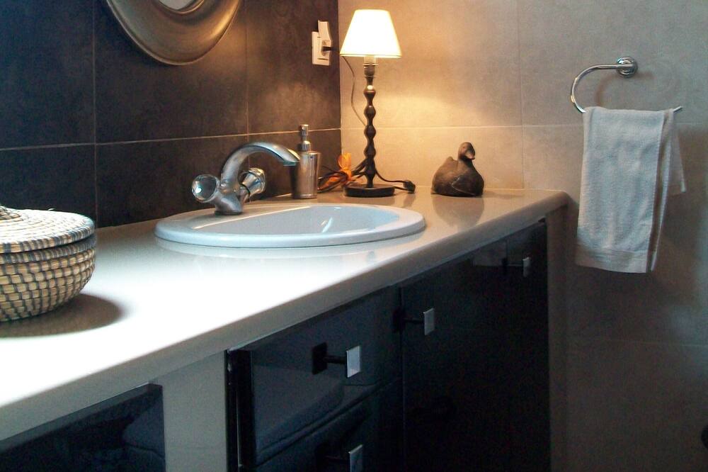 Photo of Bathroom in Spata-Artemida
