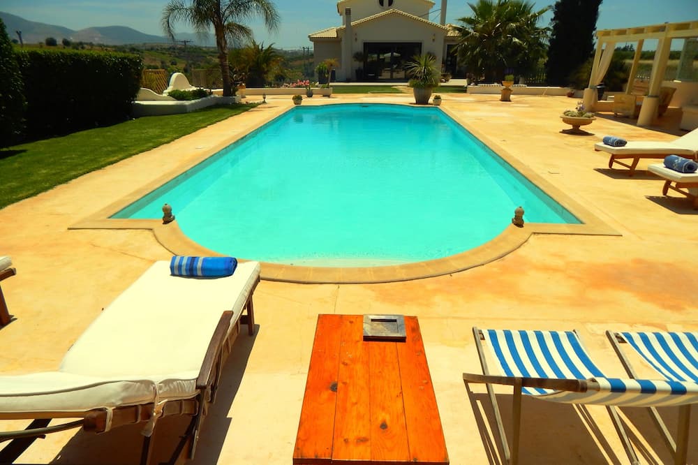 Photo of Outdoor in Spata-Artemida