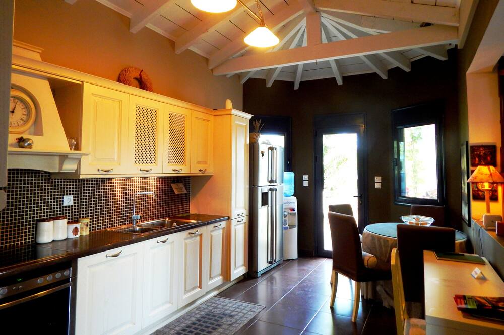 Photo of Kitchen in Spata-Artemida