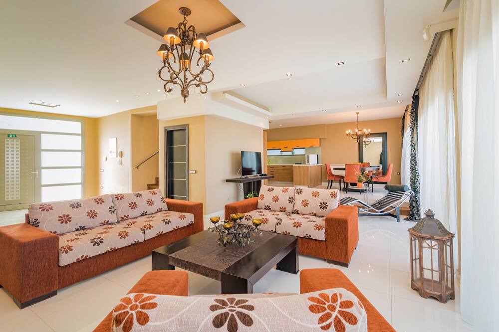 Photo of Livingroom in Neromilos