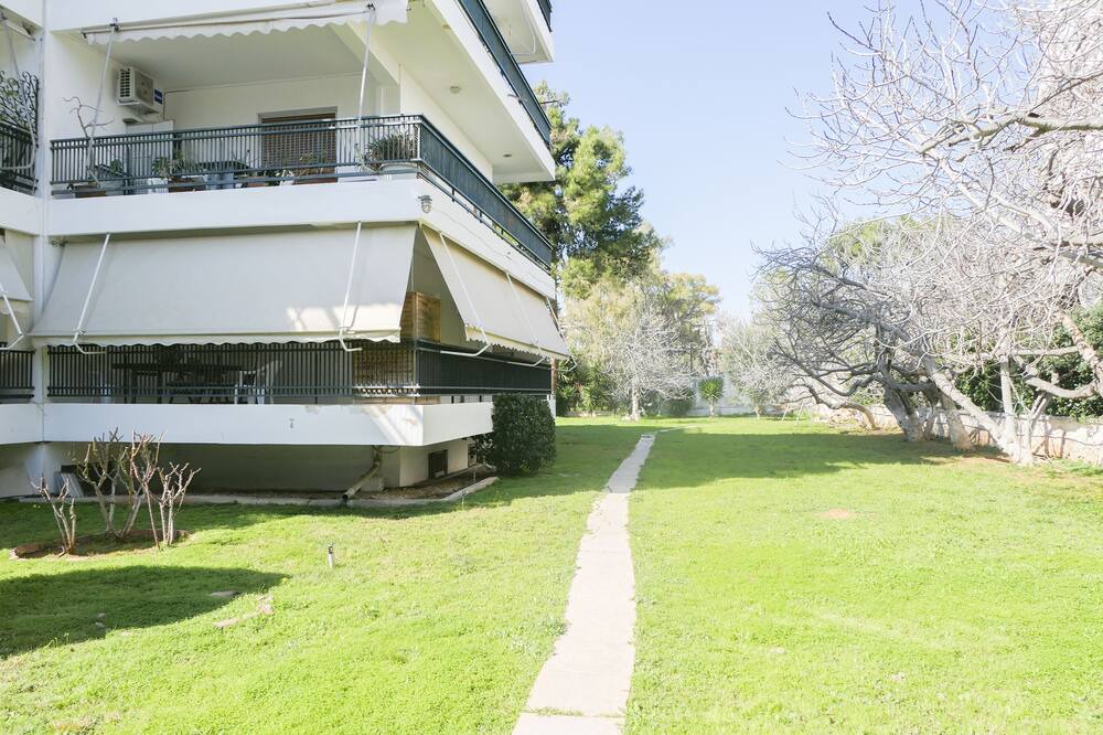 Photo of Outdoor in Elliniko-Argyroupoli