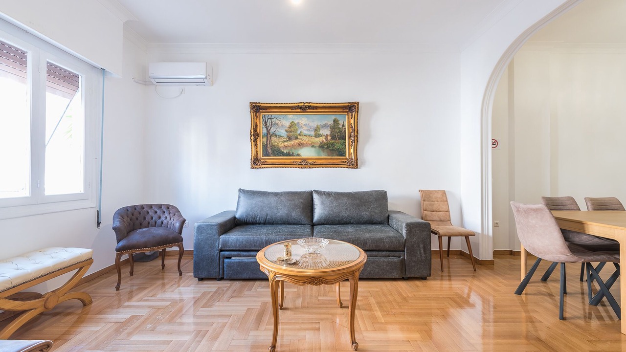 Photo of Bedroom in Platia Viktorias