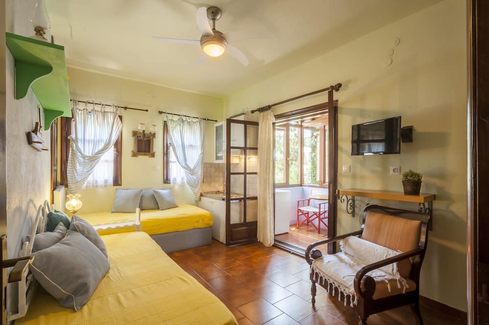 Photo of Livingroom in Paradhisos