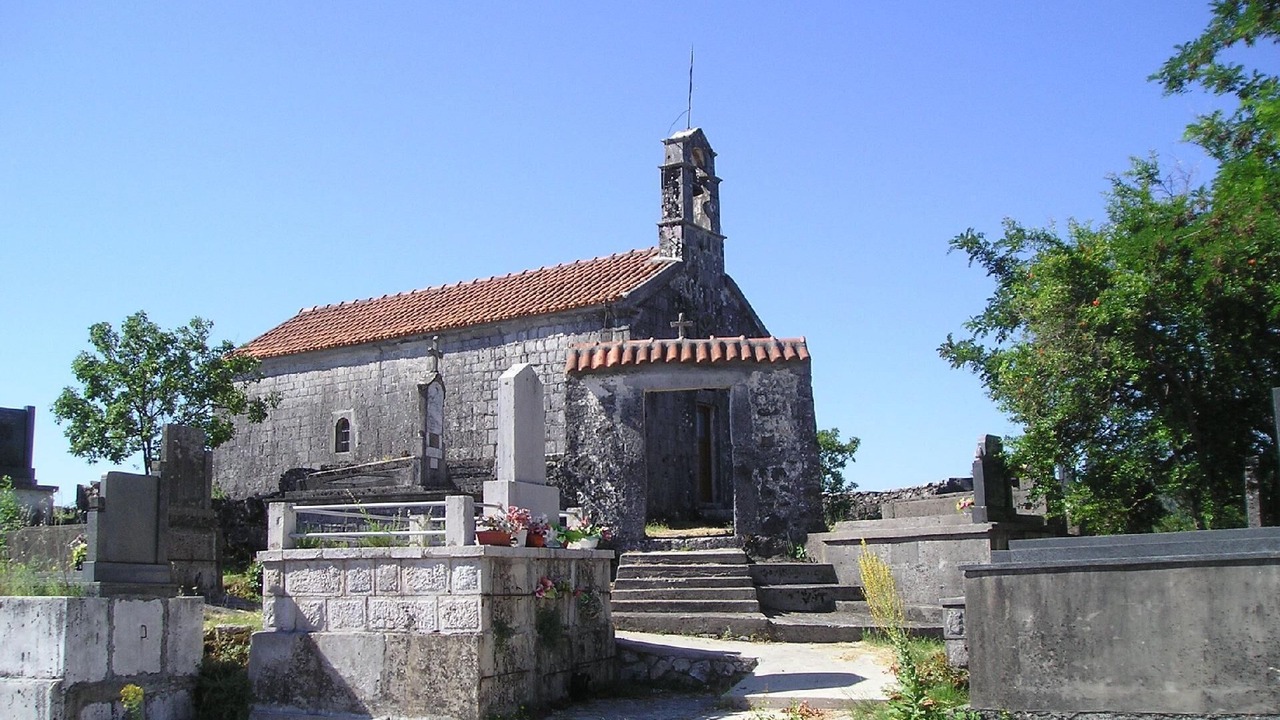 Photo of Buildings in Karuc