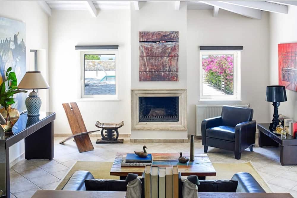 Photo of Livingroom in Sivota