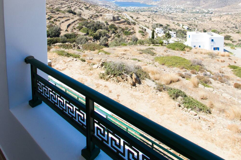 Photo of Patio Balcony in Ios Town