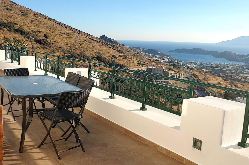 Photo of Outdoor in Ios Town