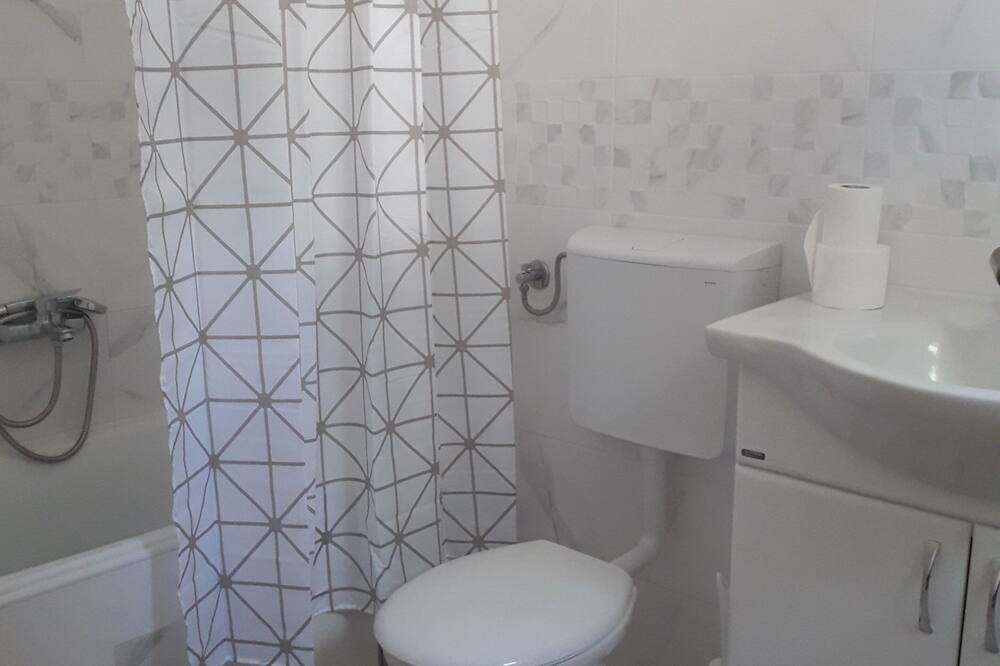 Photo of Bathroom in Topla