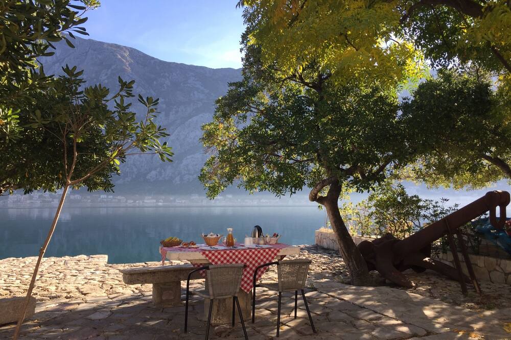 Photo of Outdoor in Prcanj