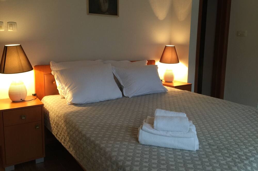 Photo of Bedroom in Prcanj