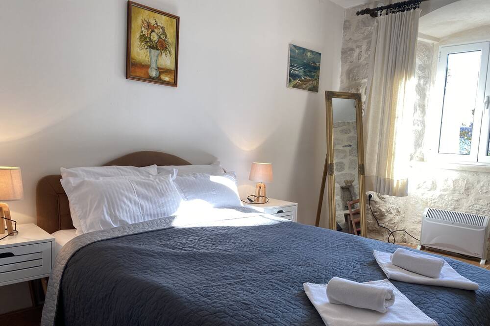 Photo of Bedroom in Prcanj