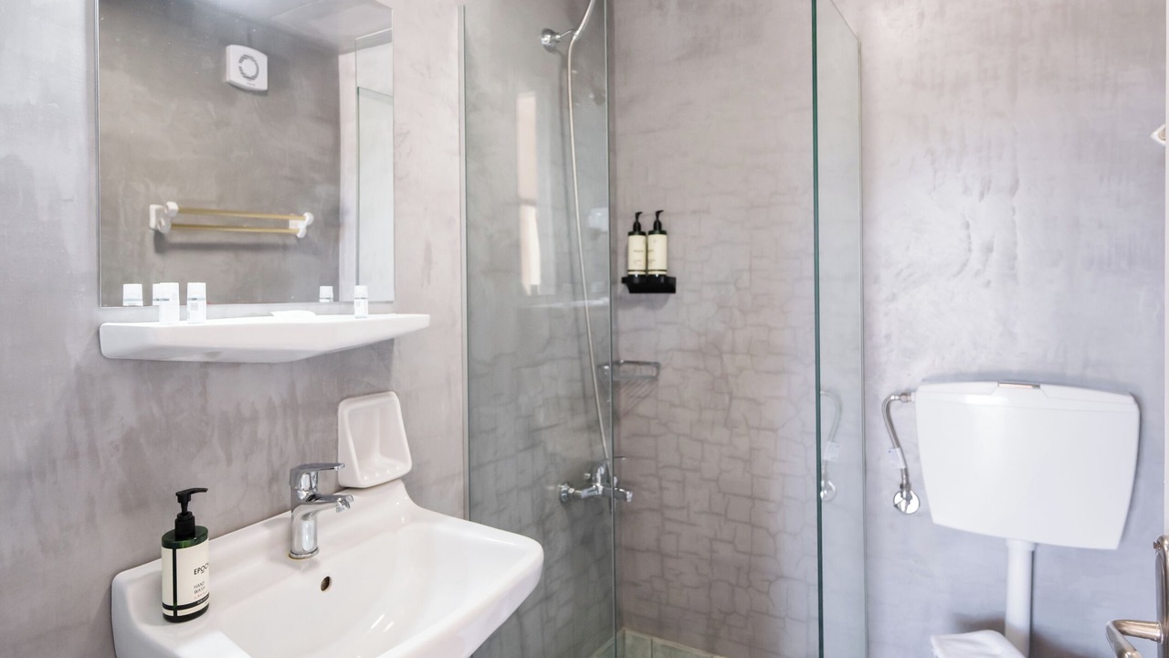 Photo of Bathroom in Episkopos