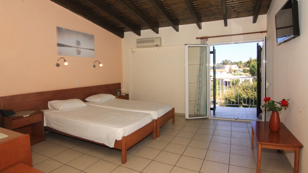 Photo of Bedroom in Messonghi