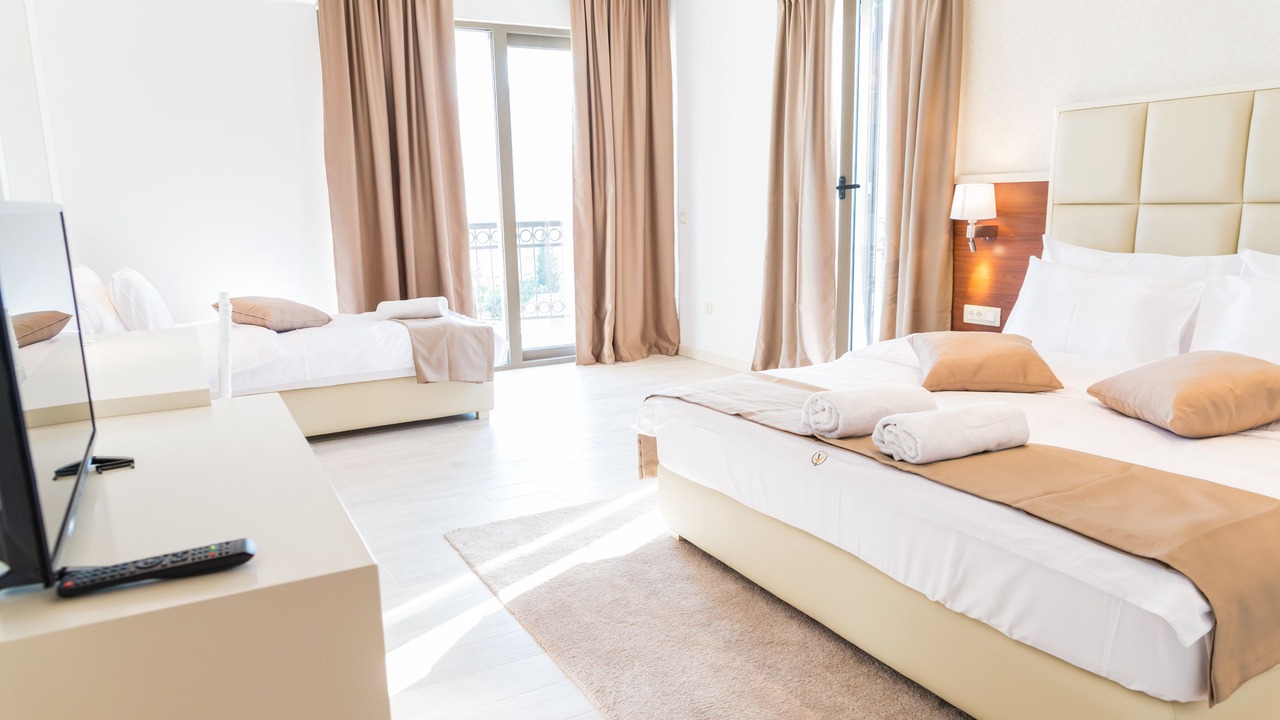 Photo of Bedroom in Maini