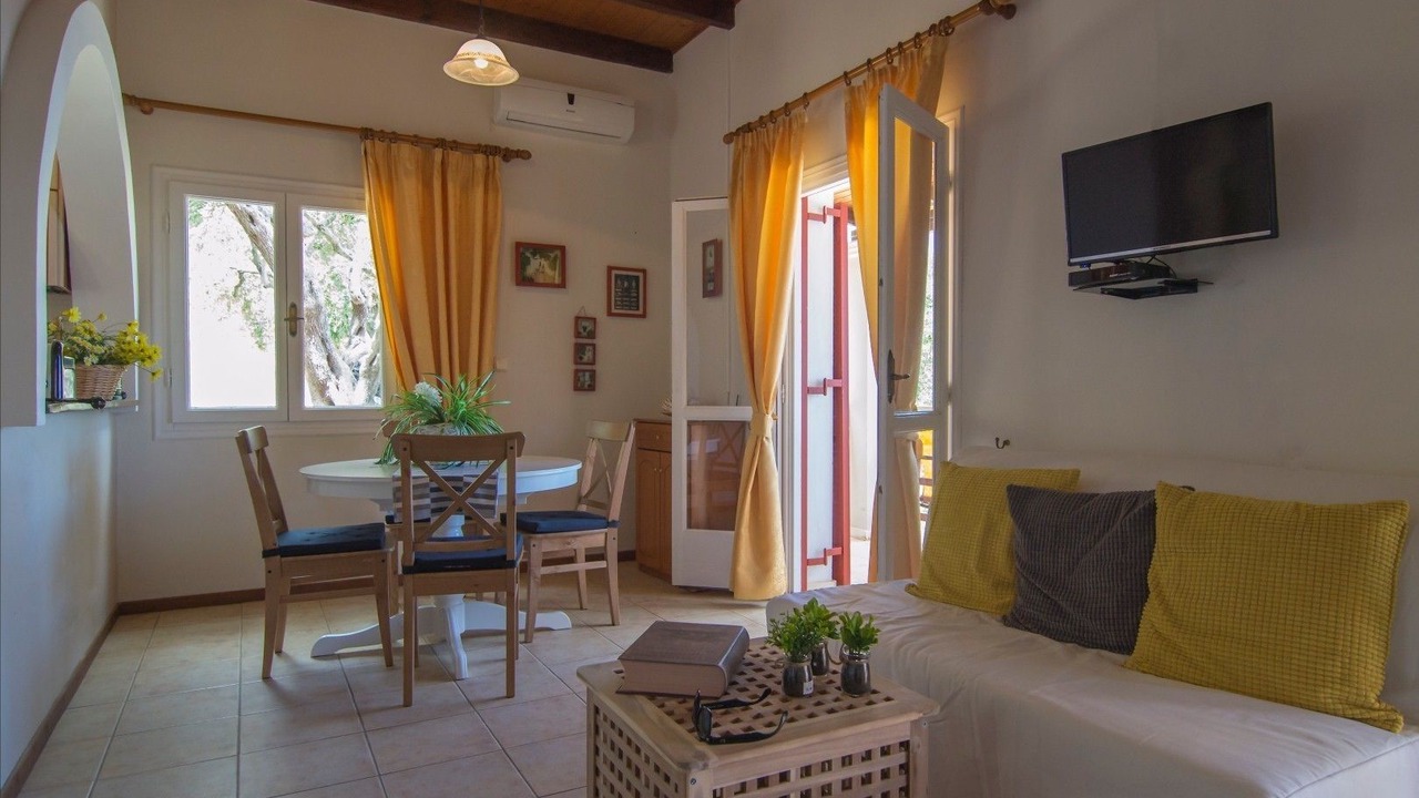 Photo of Others in Gaios