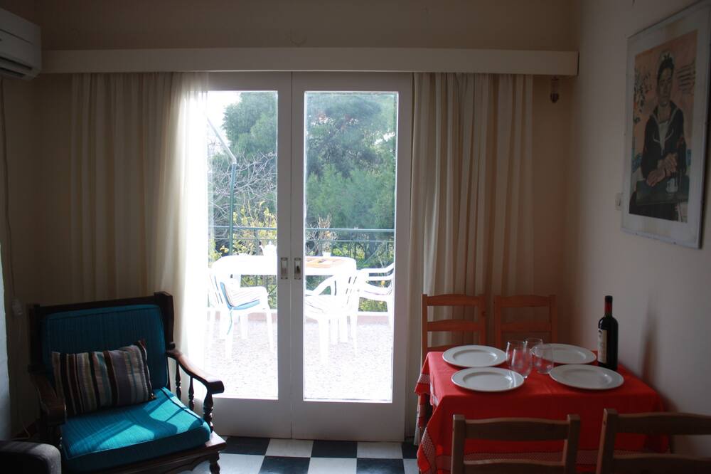 Photo of Livingroom in Lagonissi