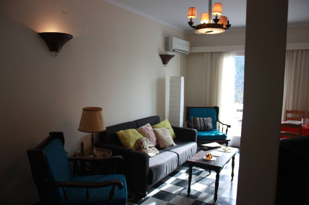 Photo of Livingroom in Lagonissi