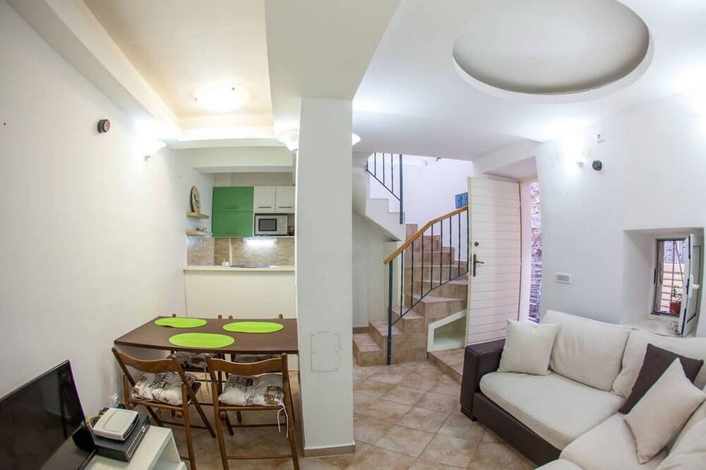 Photo of Livingroom in Old Town