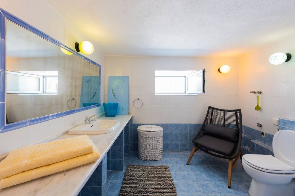 Photo of Bathroom in Krotiri