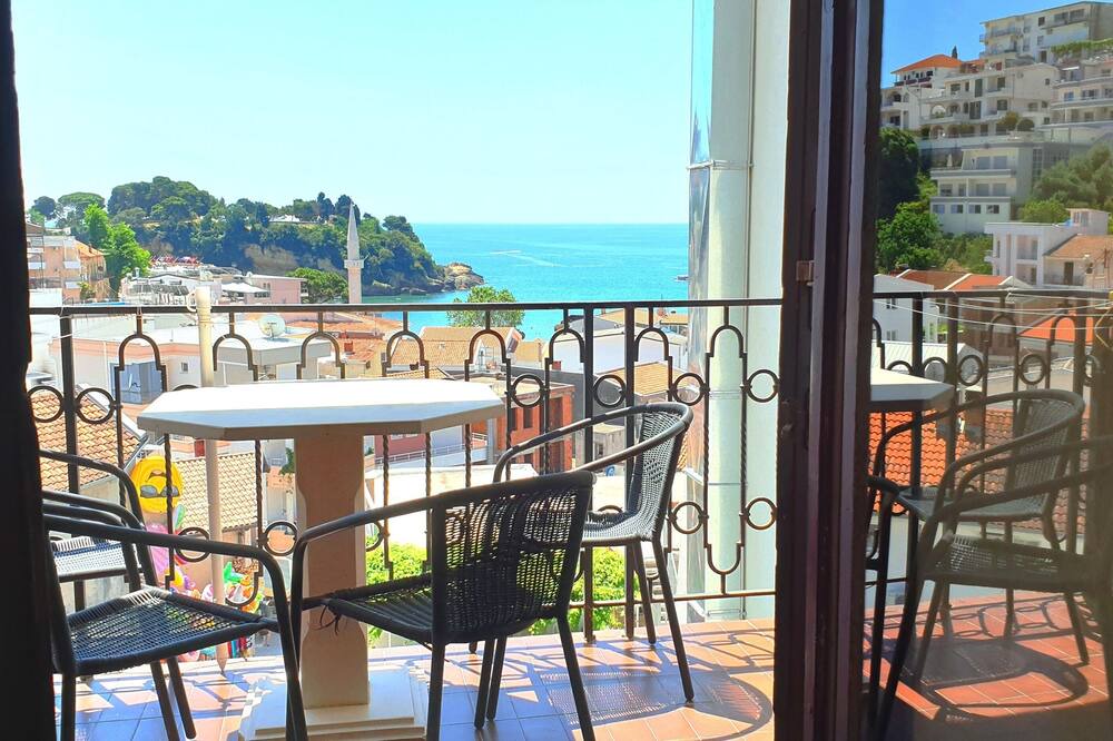 Photo of Patio Balcony in Rana