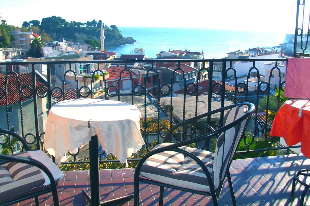 Photo of Patio Balcony in Rana