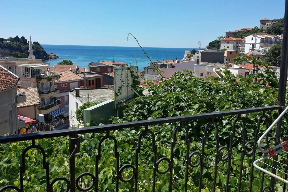 Photo of Patio Balcony in Rana