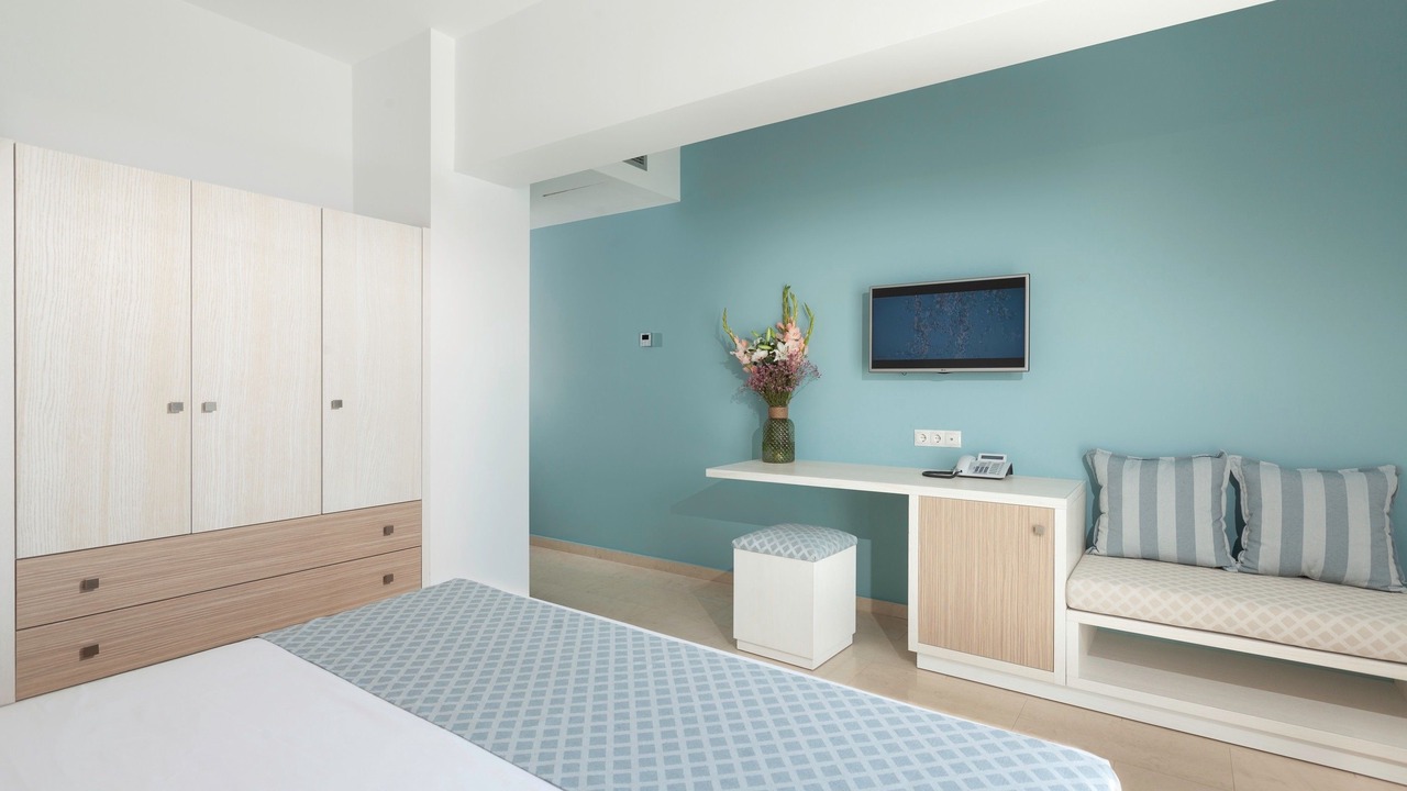 Photo of Bedroom in Mirties